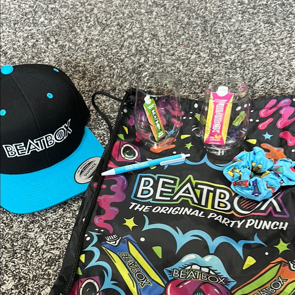 Beatbox Party Punch Set with Hat and Accessories